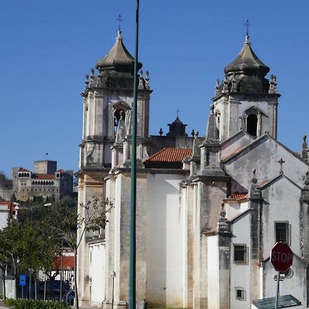 Two Churches Apartment Leiria Buitenkant foto