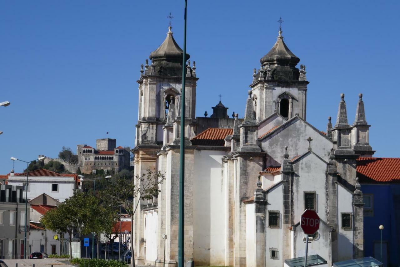Two Churches Apartment Leiria Buitenkant foto